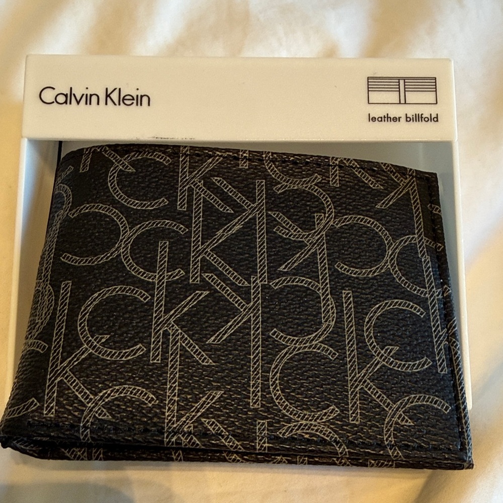 Calvin Klein Black Logo Pattern Leather Billfold